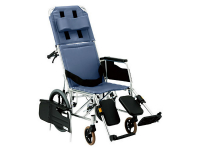 パラマウントベッド社製　Ｔ６０５シリーズ車椅子<br>問合番号:4154